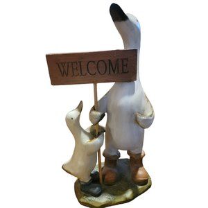 Jean Shackleford "welcome" resin duck figurine